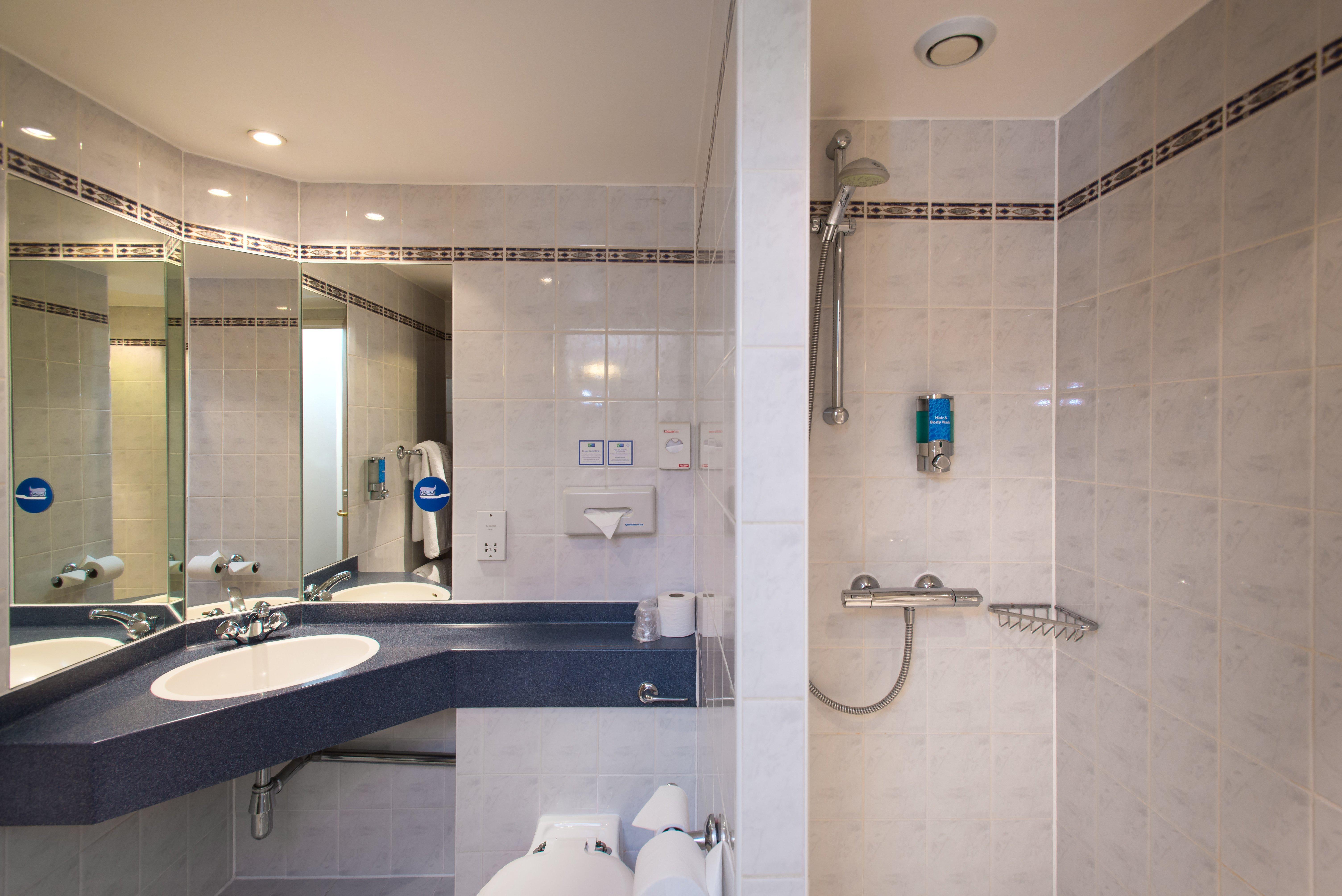 Express Centre By Ihg Лидс