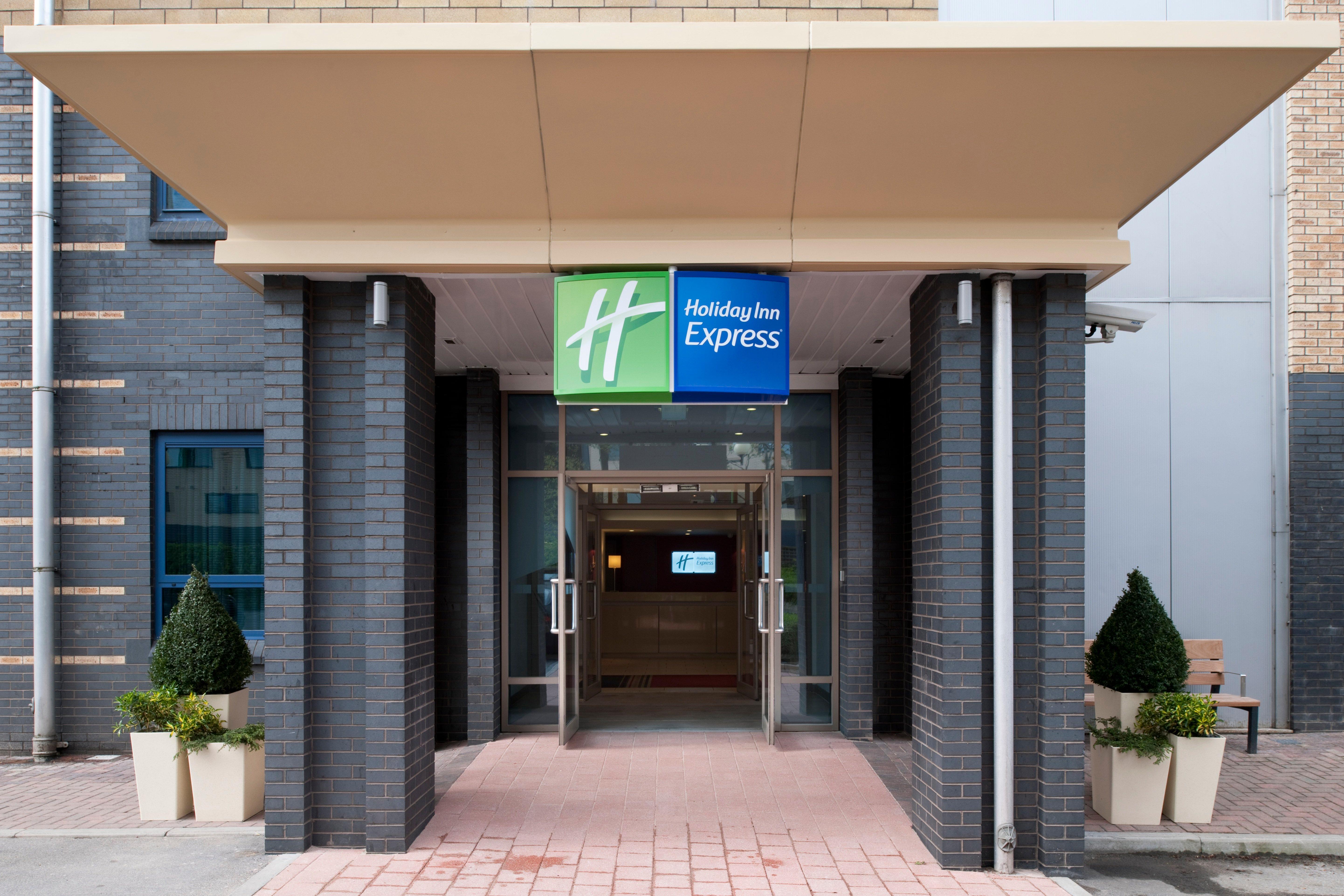 Отель Express Centre By Ihg Лидс