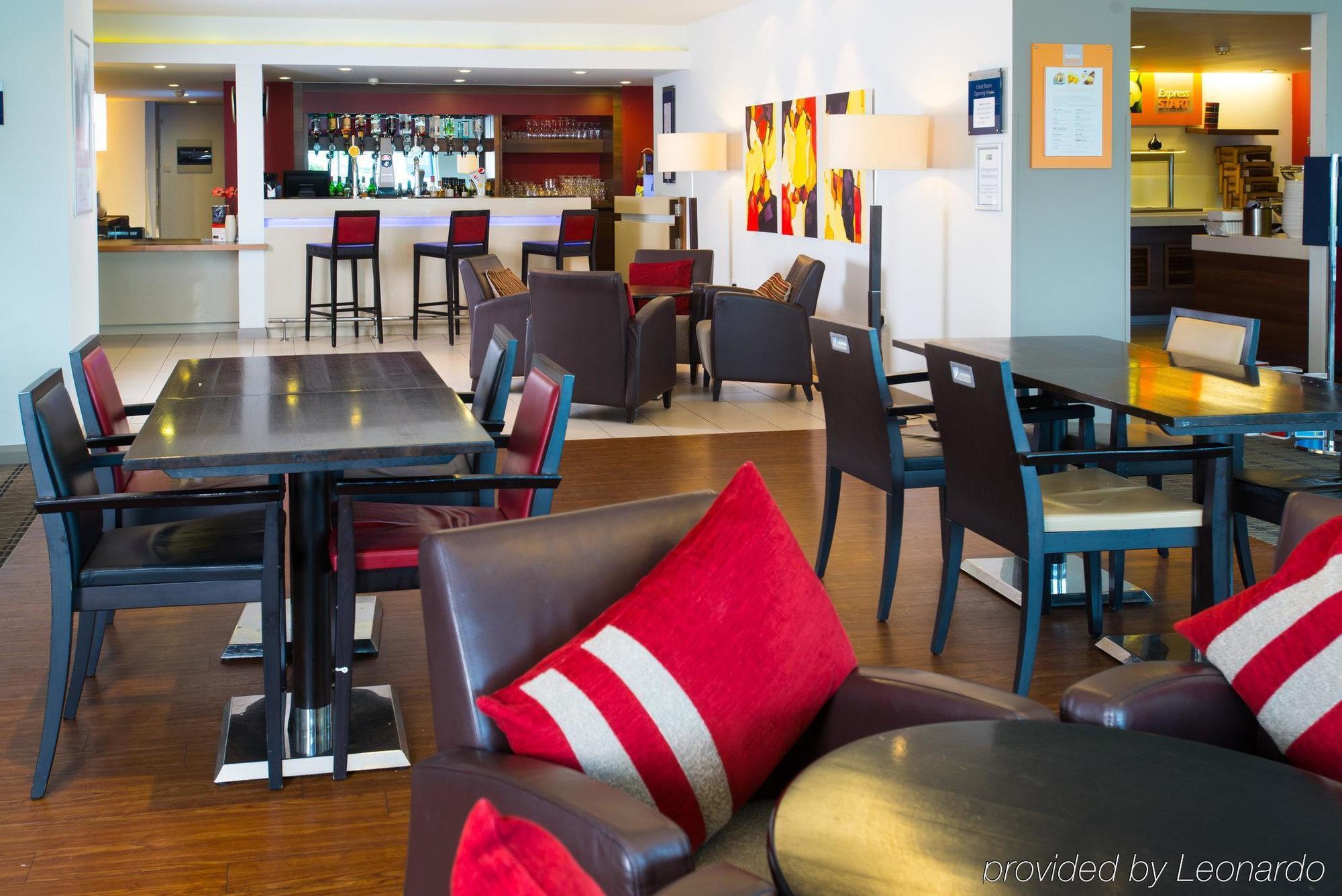 Express Centre By Ihg Отель 3*