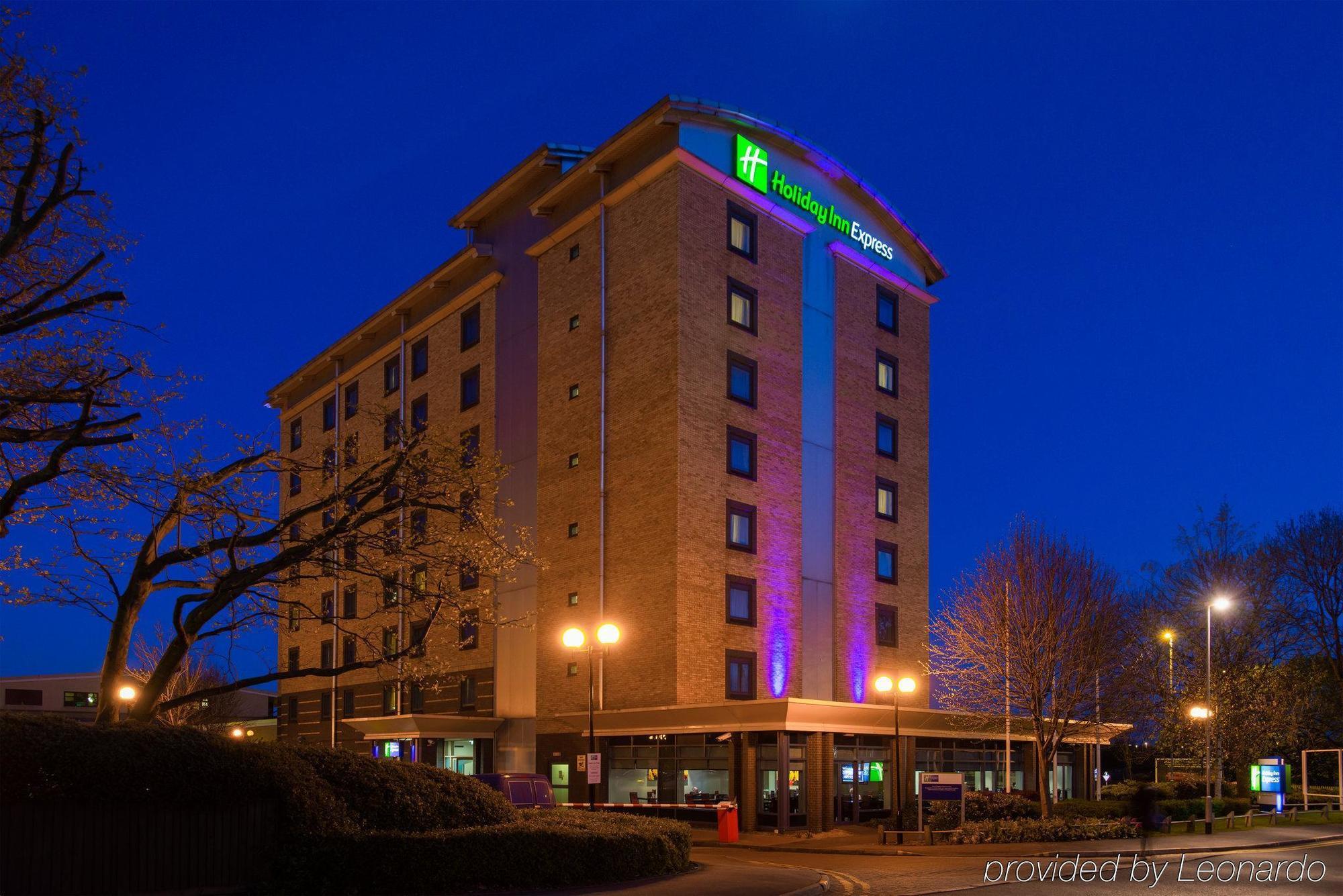 Отель Express Centre By Ihg