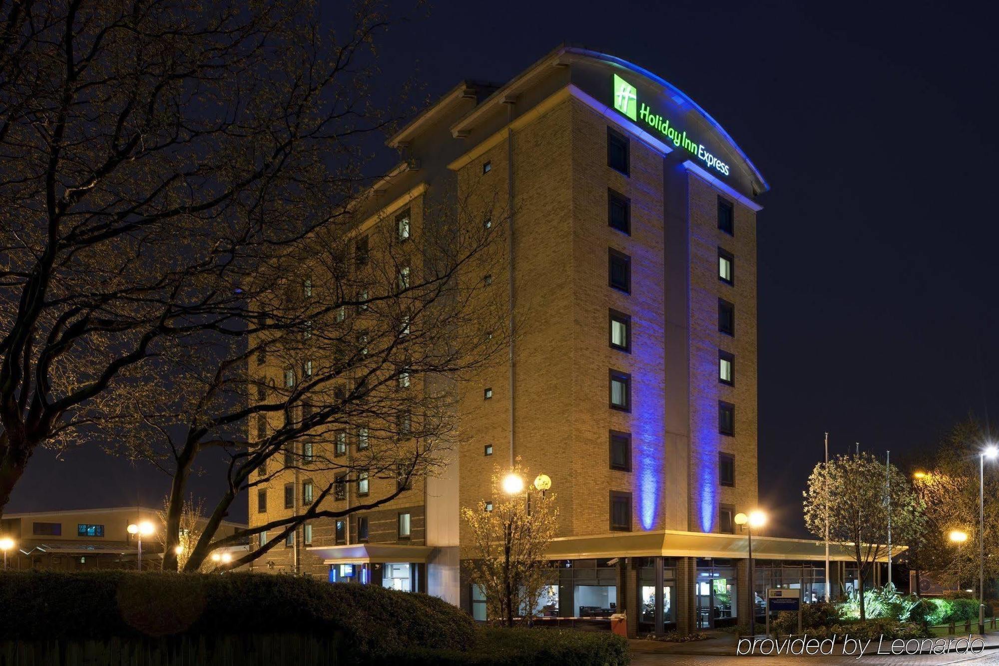 Express Centre By Ihg 3* Лидс