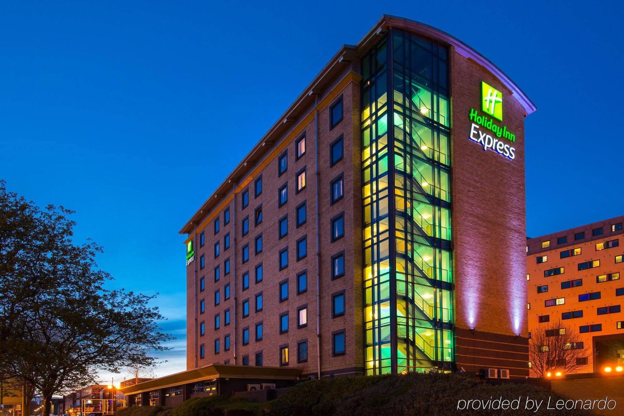 Express Centre By Ihg 3*